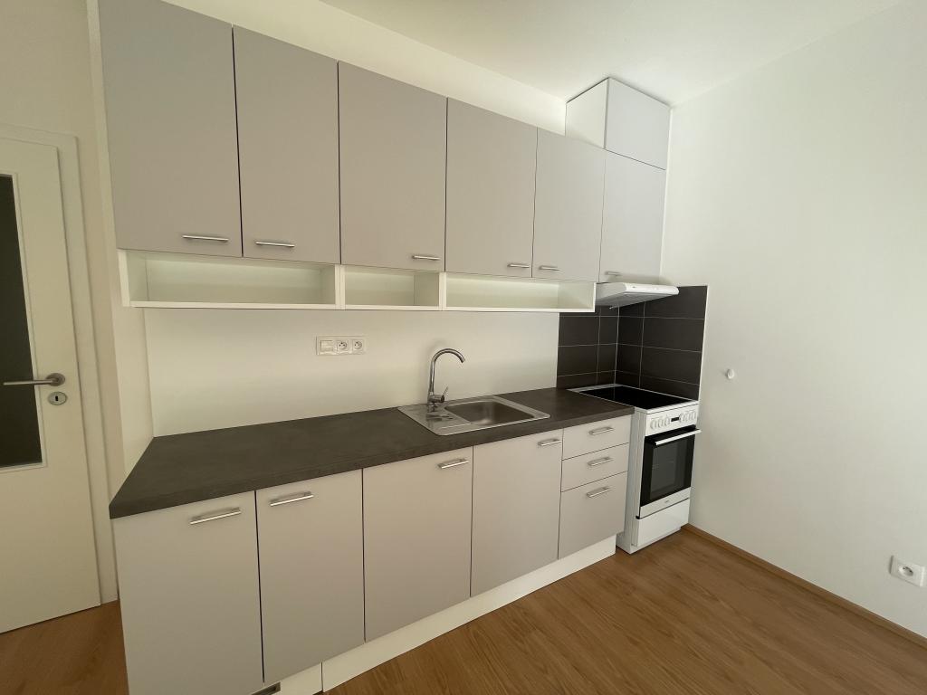 Pronájem 1+kk, Olomouc - Čadova, 13000 Kč, 37 m2