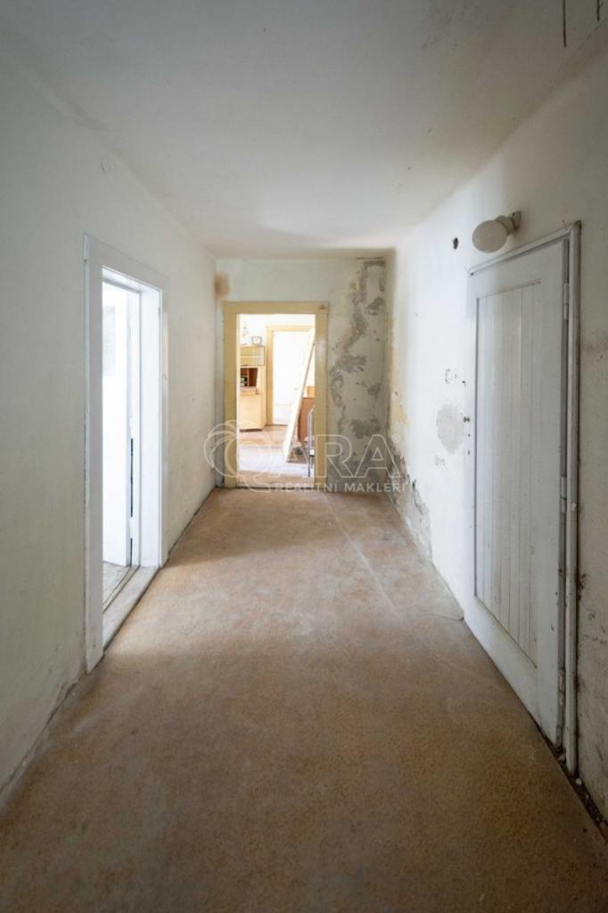 Prodej domu 200 m2, Zápy – náhled fotky 16