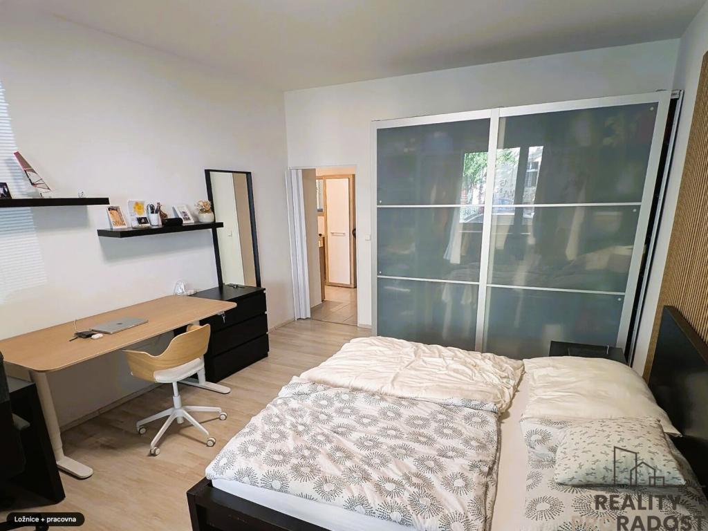 Pronájem bytu 2+kk 57 m2, Praha – náhled fotky 7