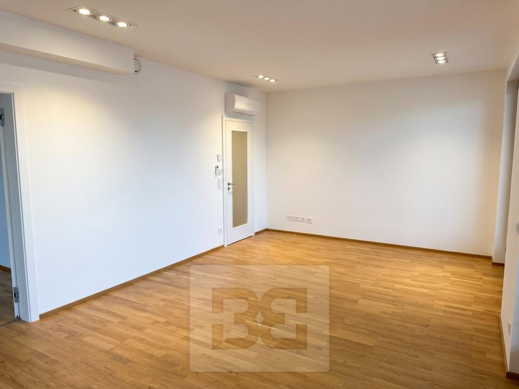 Pronájem bytu 2+kk 53 m2