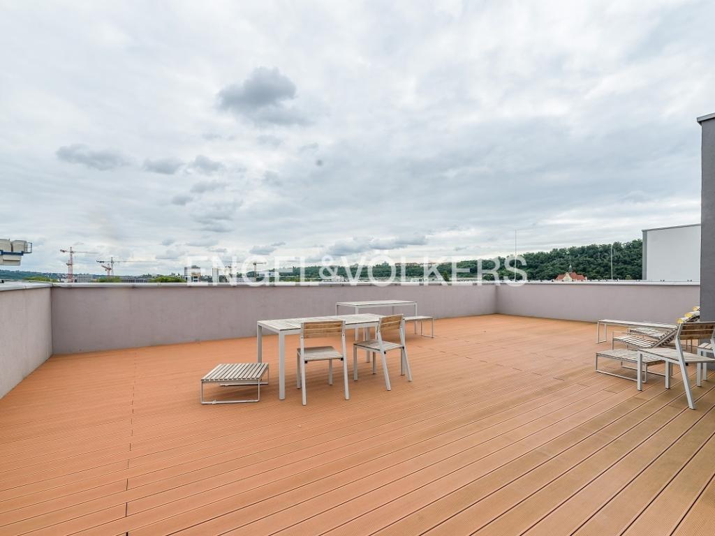 Pronájem bytu 2+kk 63 m2, Praha – náhled fotky 8