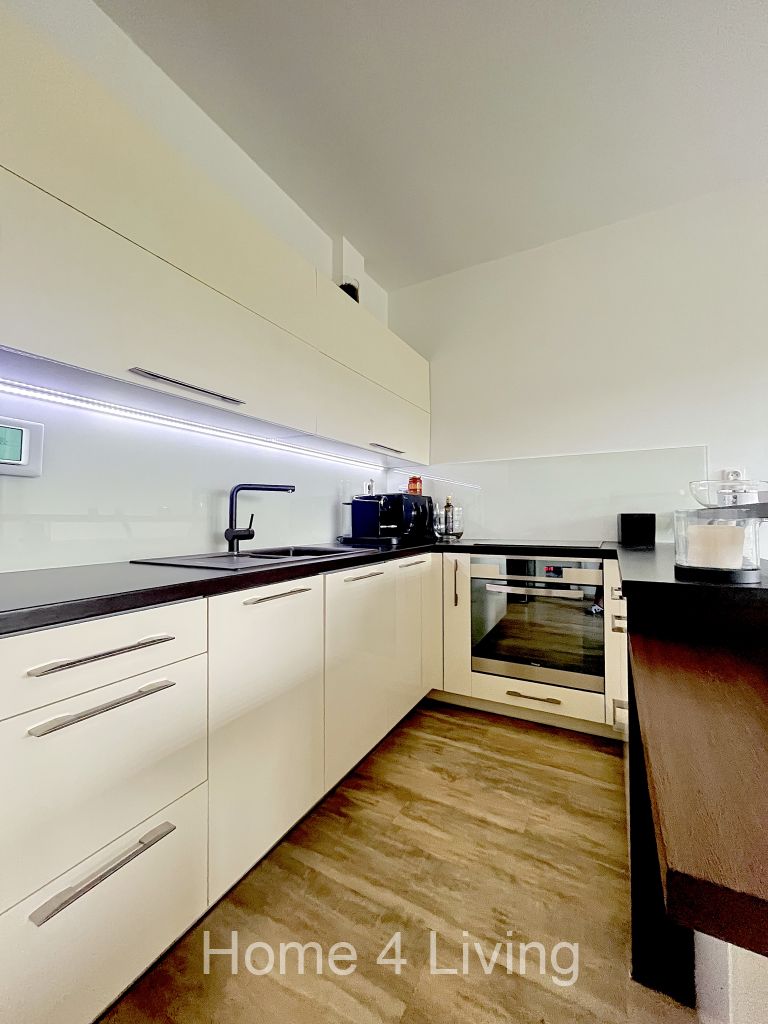 Pronájem bytu 2+kk 75 m2