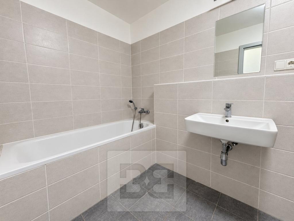 Pronájem bytu 1+kk 44 m2, Olomouc – náhled fotky 7