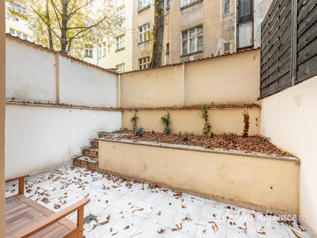Pronájem bytu 2+kk 30 m² – pohled 6