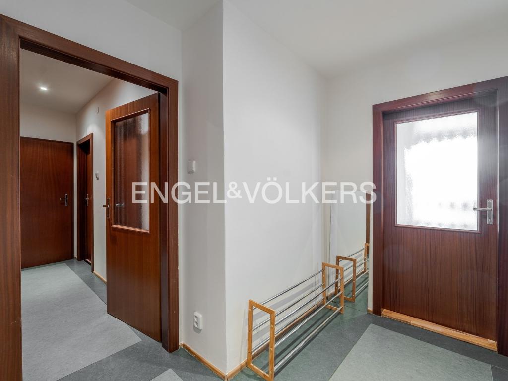 Pronájem bytu 3+1 78 m2, Praha – náhled fotky 12
