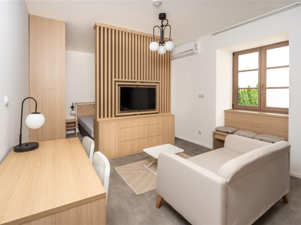 Pronájem bytu 1+kk 28 m2