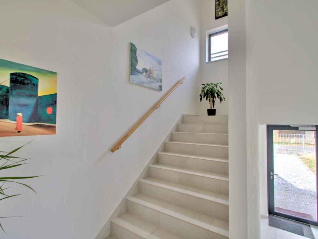 Pronájem bytu 2+kk 70 m2, Dobřichovice – náhled fotky 17