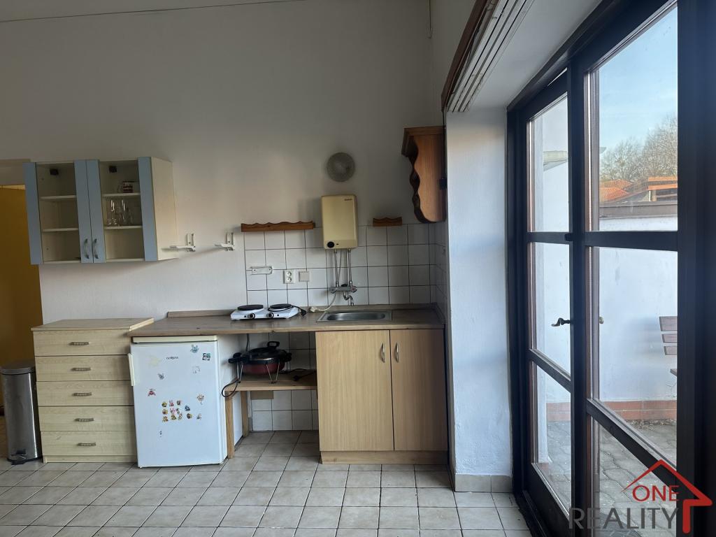 Pronájem bytu 1+kk 35 m2