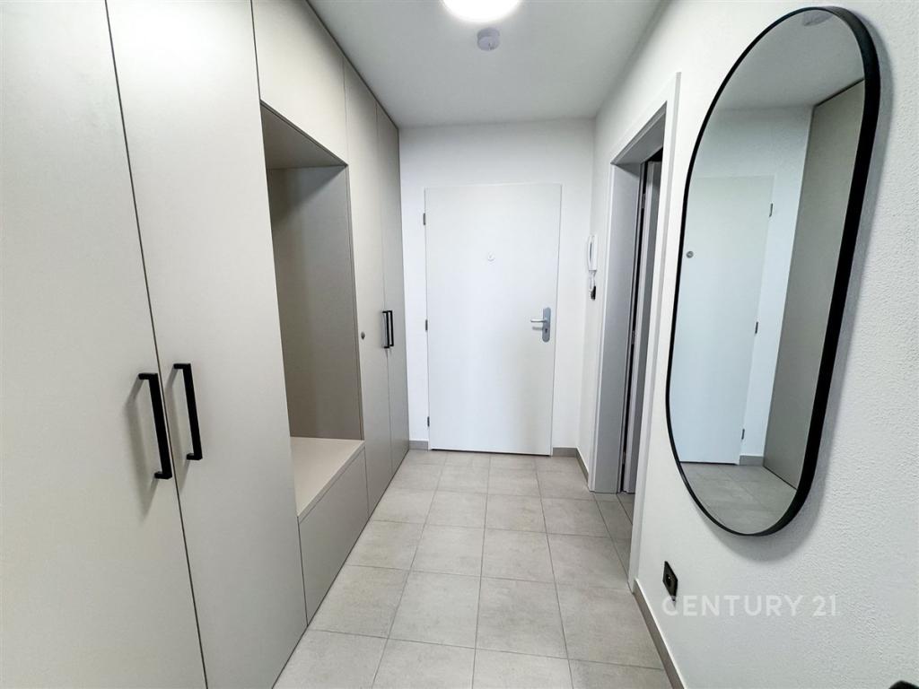 Pronájem bytu 1+kk 36 m2