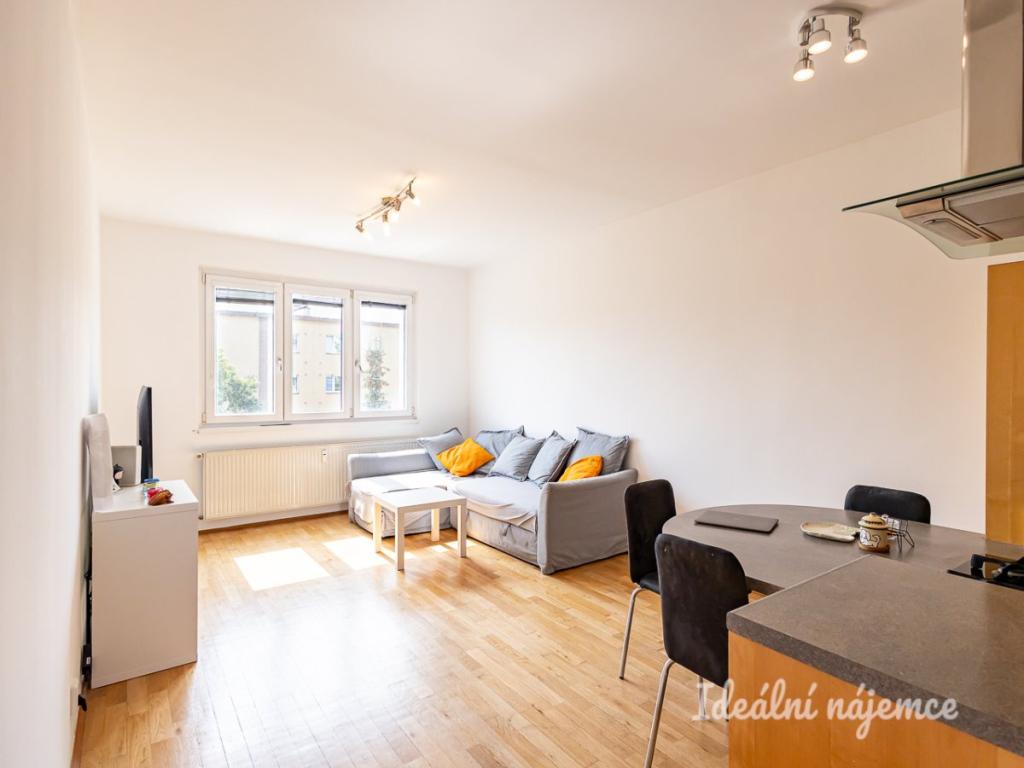 Pronájem bytu 3+kk 56 m2
