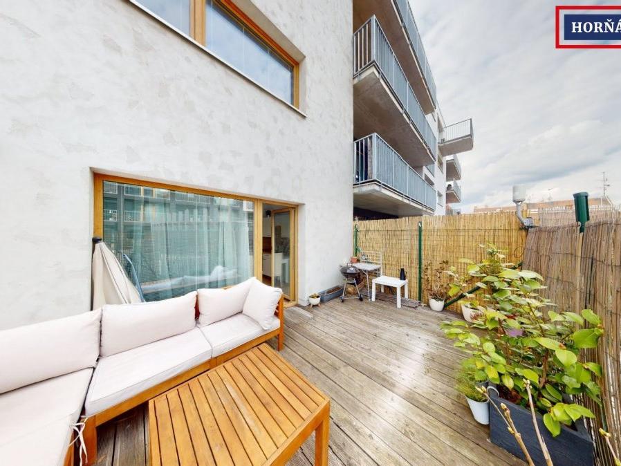 Pronájem bytu 1+kk 35 m2