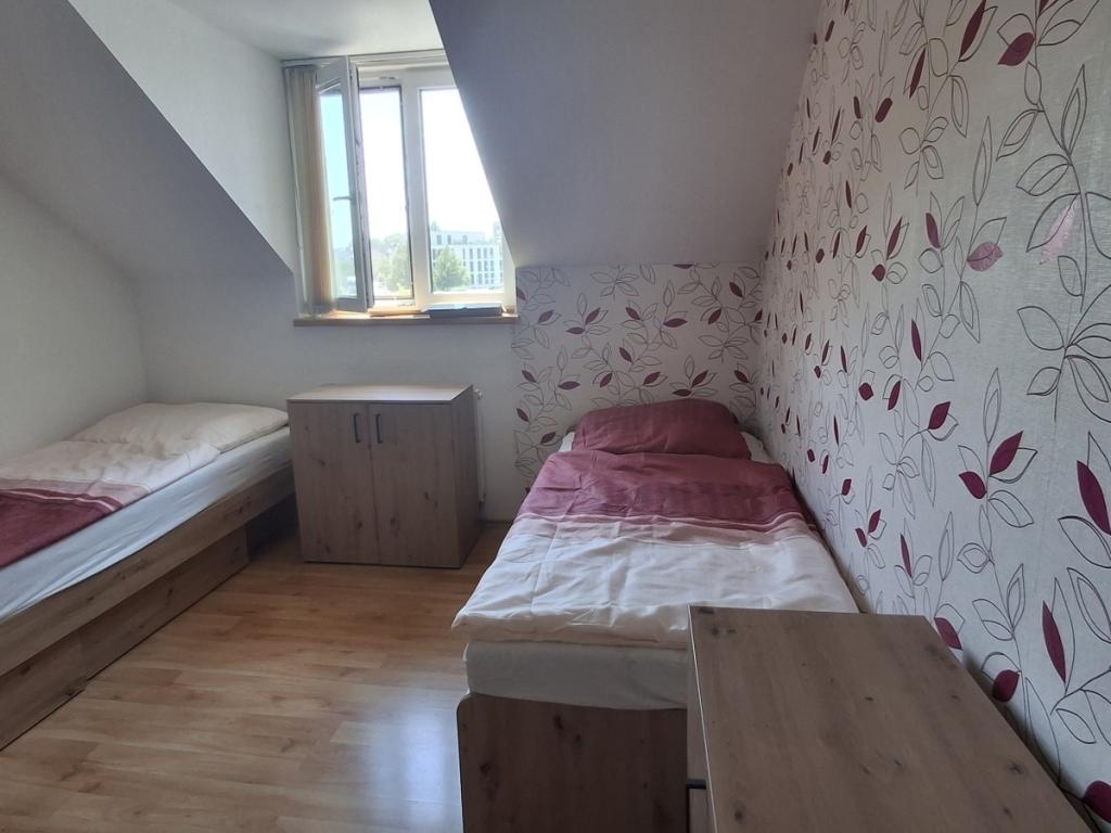 Pronájem bytu pokoj 20 m2
