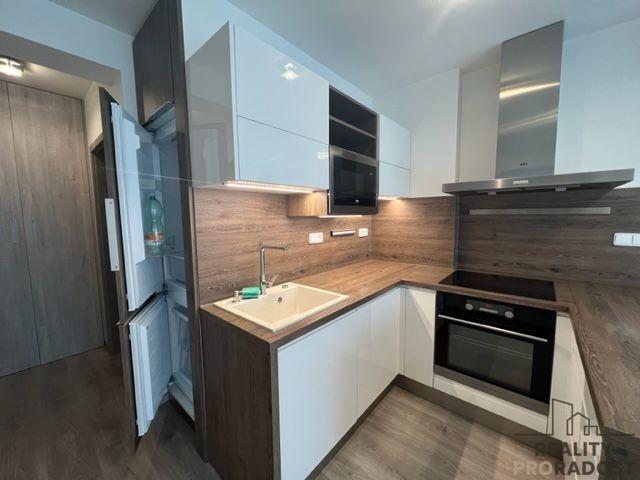 Pronájem bytu 2+kk 37 m2