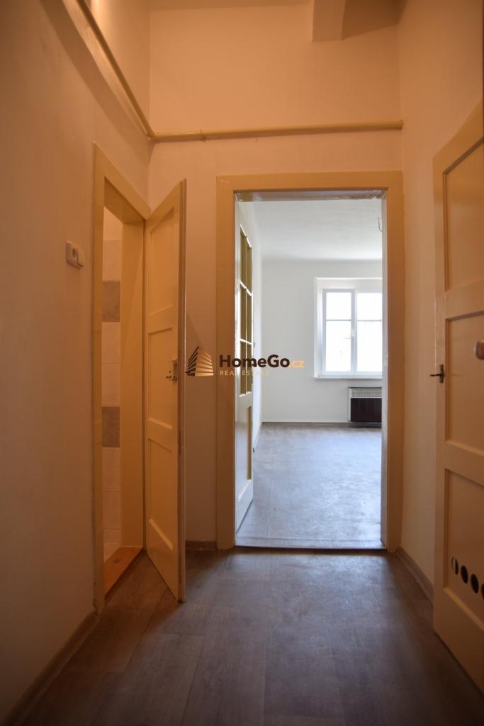 Pronájem bytu 2+kk 49 m2, Praha – náhled fotky 11
