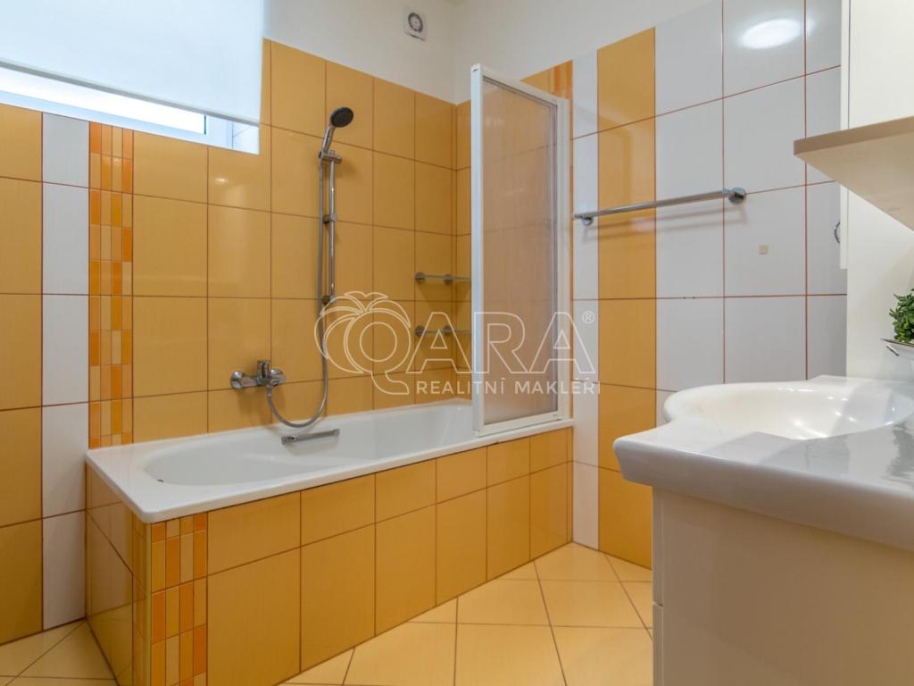 Prodej bytu 4+kk 135 m2, Dolní Břežany – náhled fotky 13