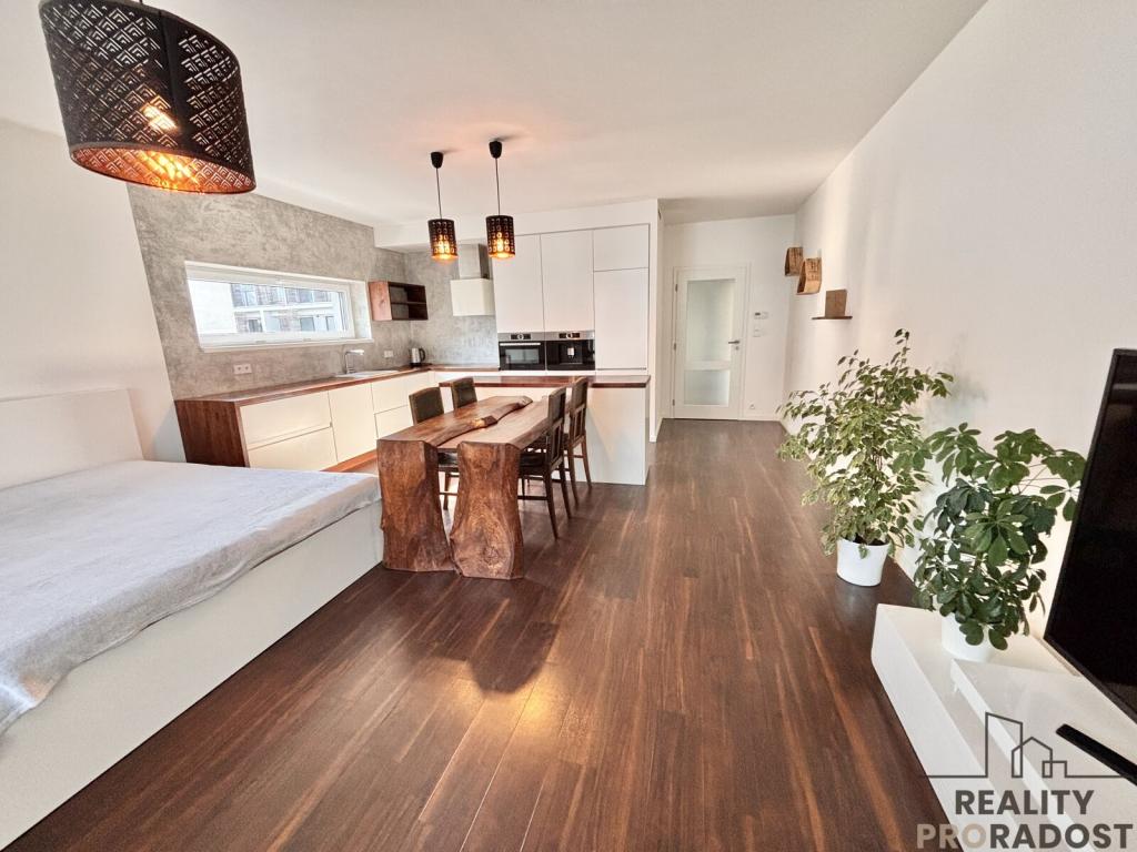 Pronájem bytu 2+kk 71 m2