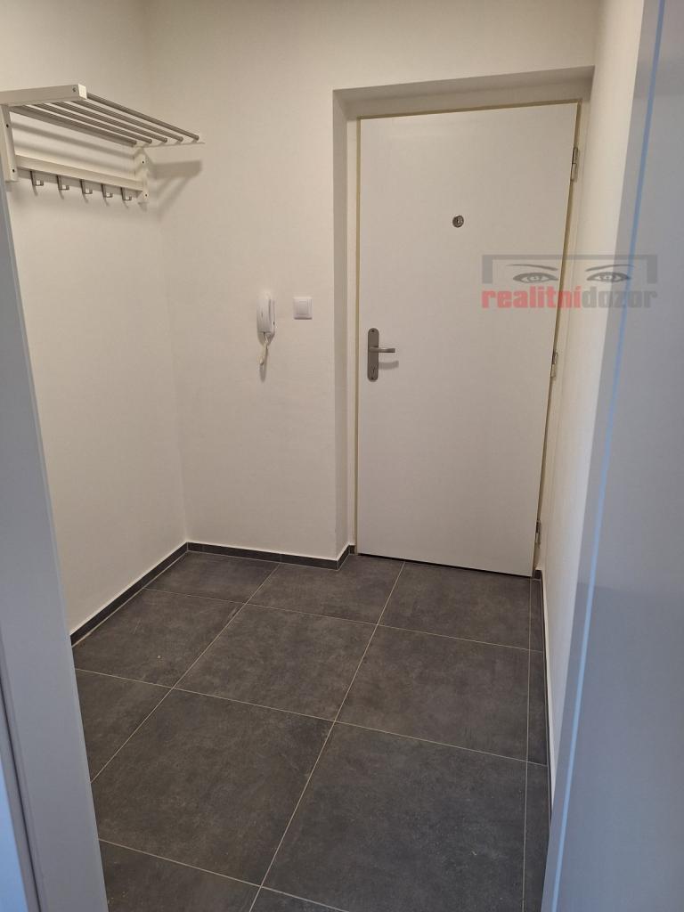 Pronájem bytu 1+kk 37 m2