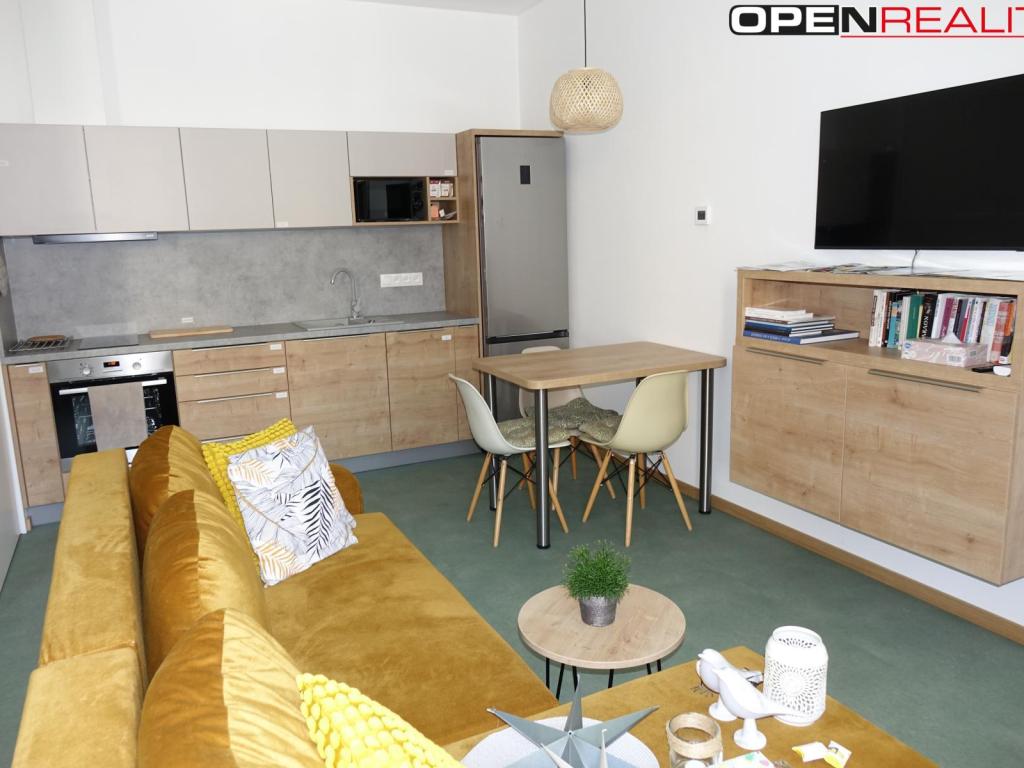 Pronájem bytu 2+kk 40 m2
