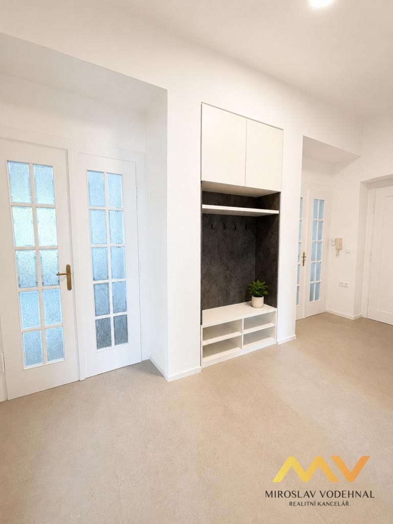 Pronájem bytu 3+1 129 m2, Hradec Králové – náhled fotky 19