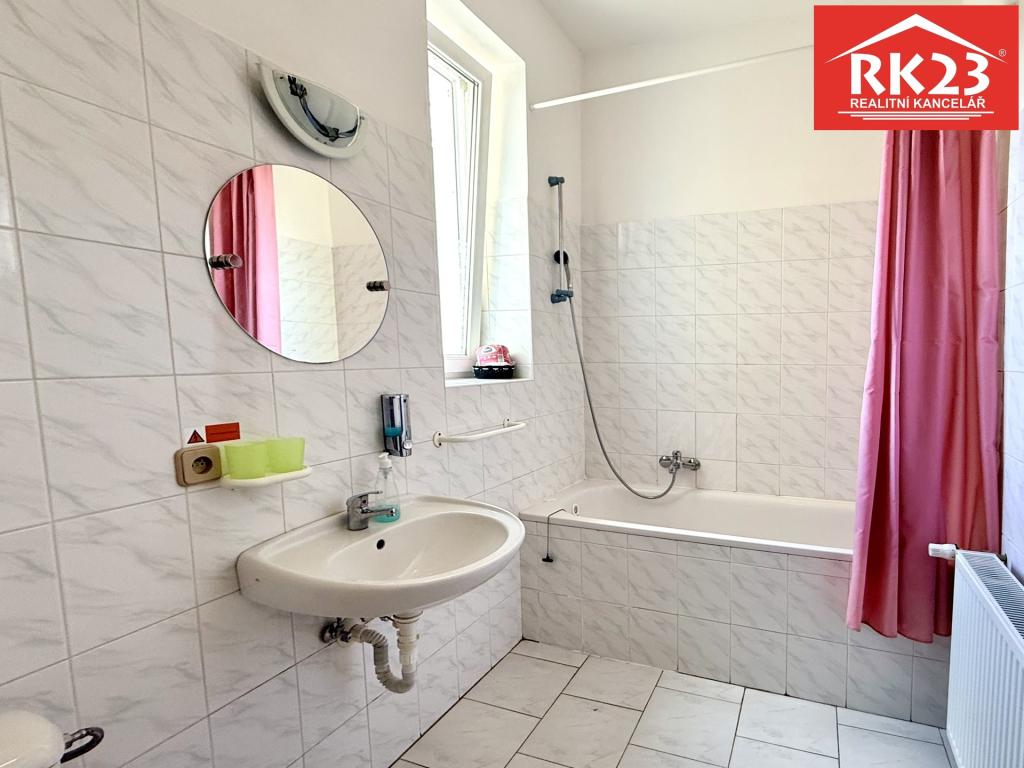 Pronájem bytu 1+kk 40 m2