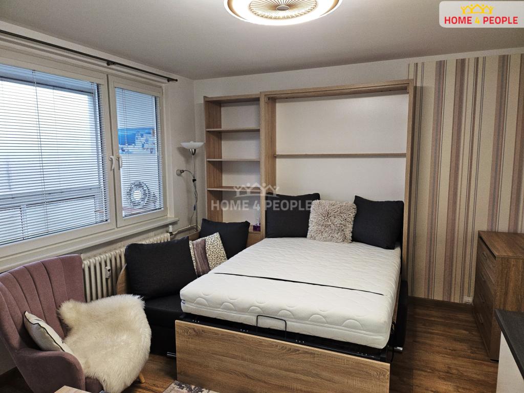 Pronájem bytu 1+kk 34 m2