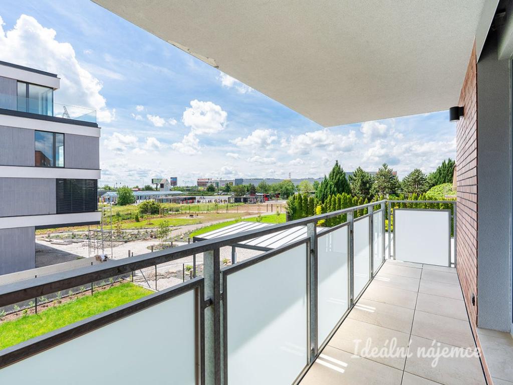 Pronájem bytu 3+kk 80 m2