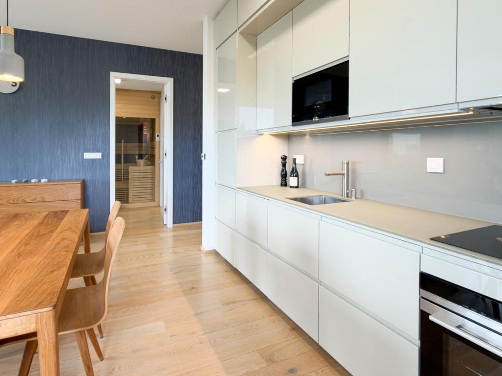 Pronájem bytu 3+kk 109 m2, Praha – náhled fotky 6