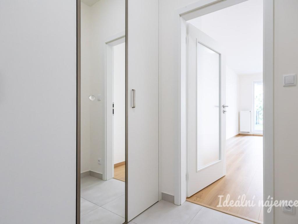 Pronájem bytu 1+kk 33 m2