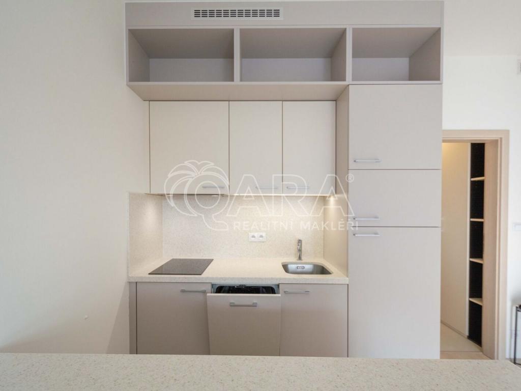 Pronájem bytu 1+kk 30 m2