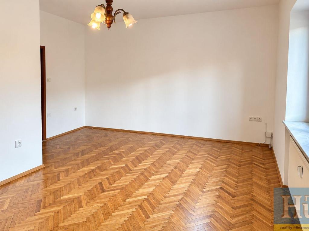 Pronájem bytu 1+1 52 m2