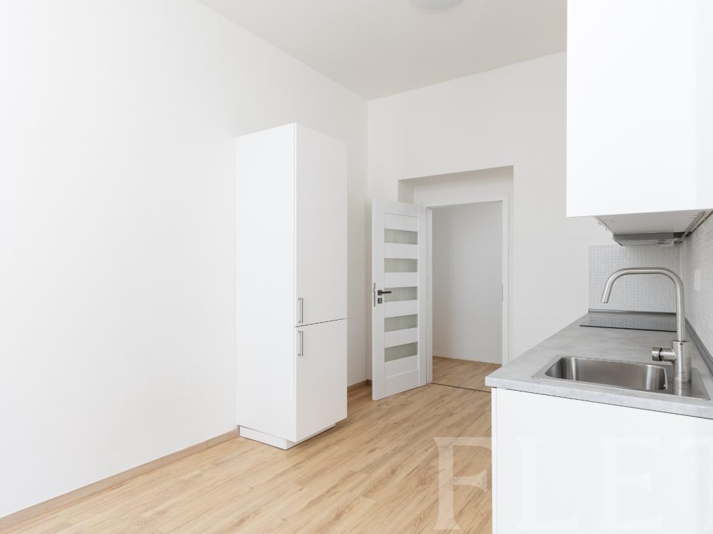 Pronájem bytu 1+kk 33 m2