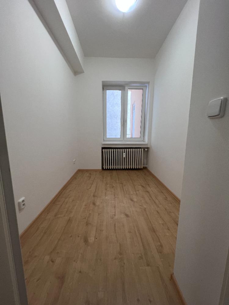Listing 3