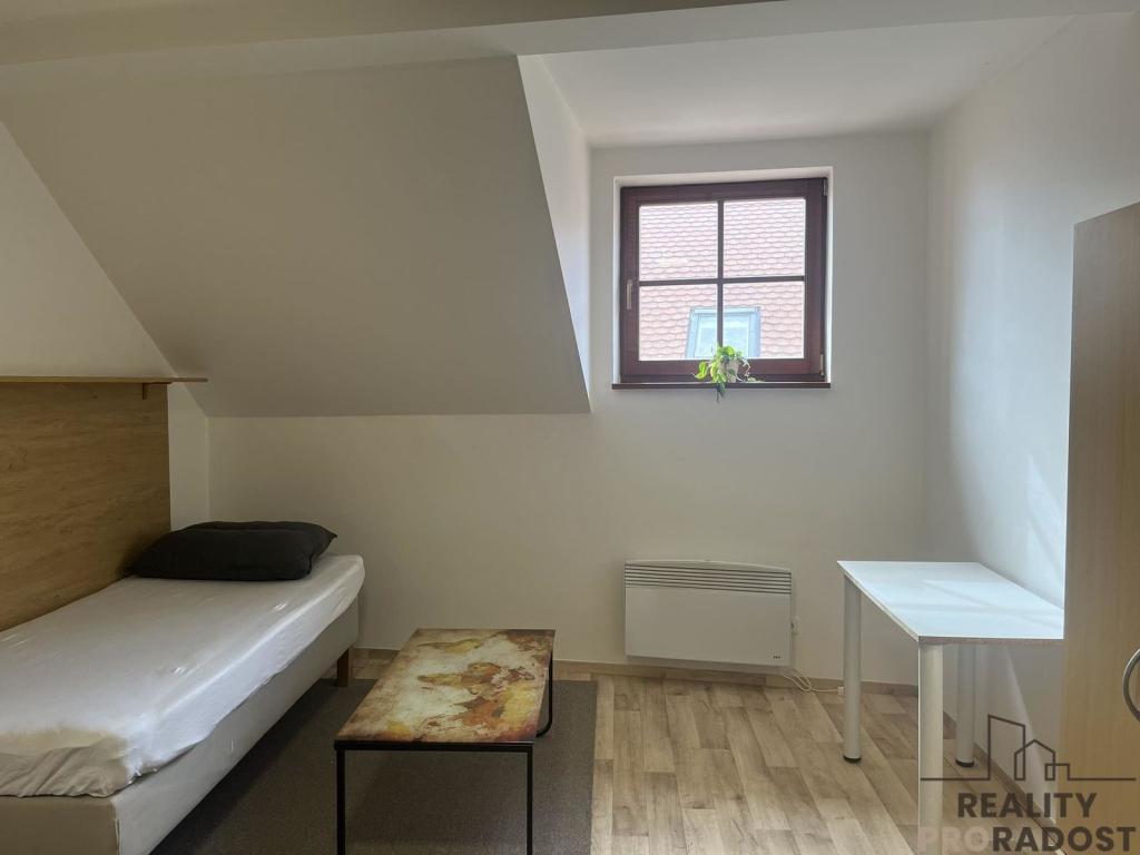 Pronájem bytu 1+kk 31 m2