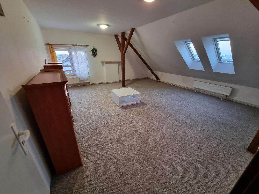 Pronájem bytu 2+1 75 m2