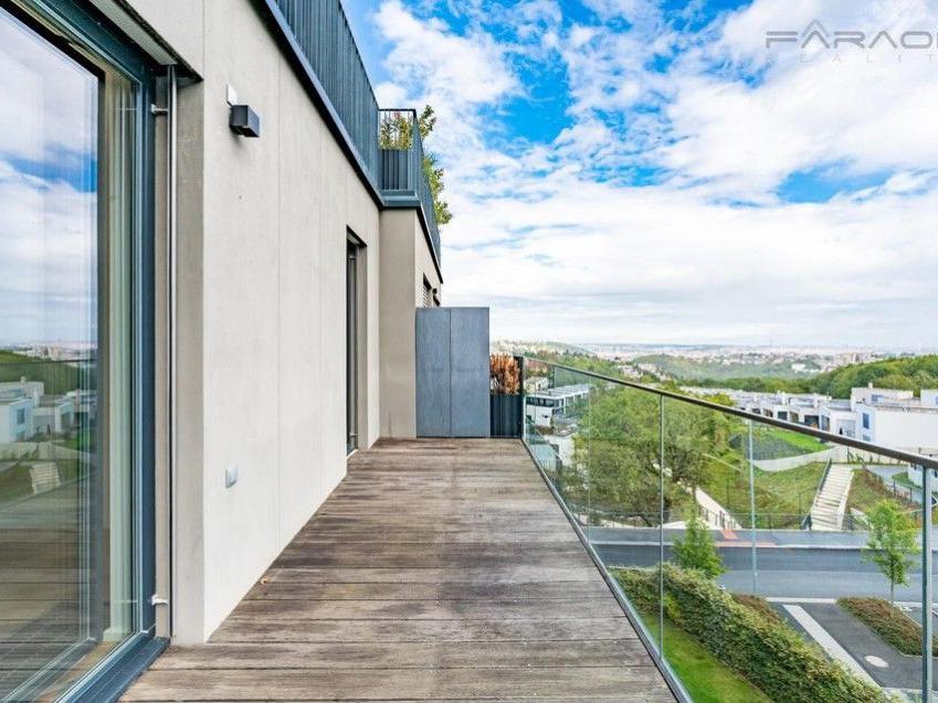 Pronájem bytu 2+kk 60 m2