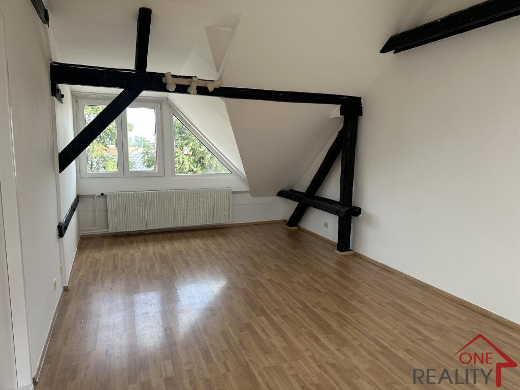 Pronájem bytu 3+1 90 m2