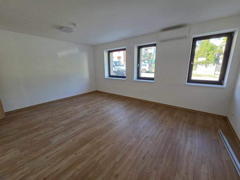 Pronájem bytu 1+kk 33 m2