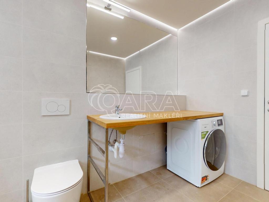 Pronájem bytu 1+kk 40 m2