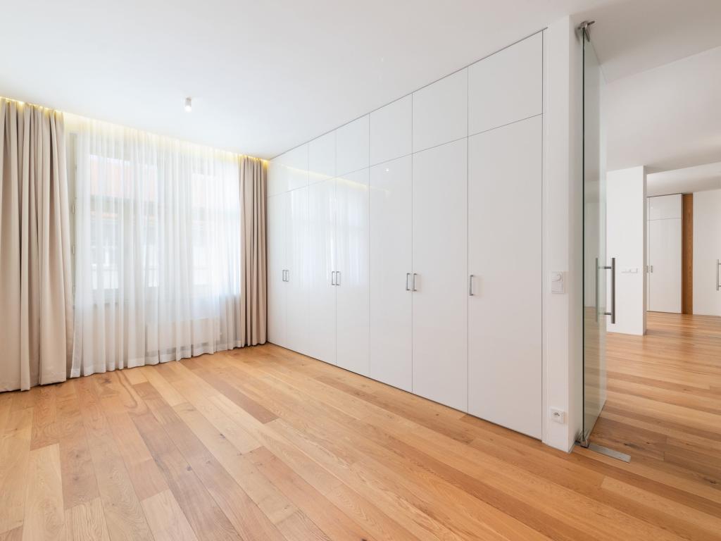 Pronájem bytu 5+kk 184 m2, Praha – náhled fotky 2