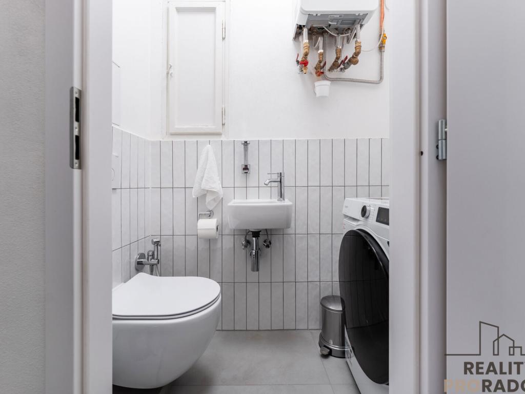 Prodej bytu 2+kk 40 m2, Praha – náhled fotky 10