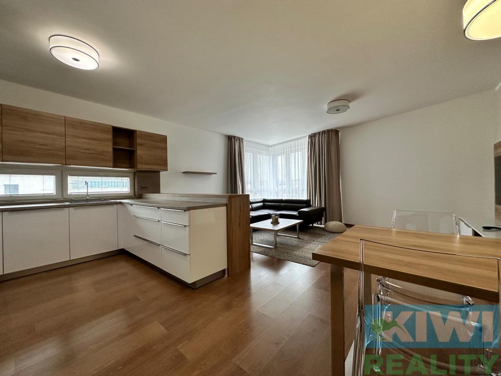 Pronájem bytu 3+kk 87 m2