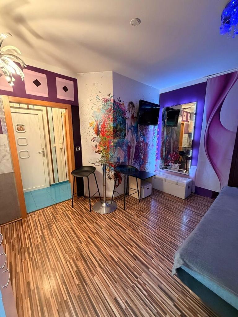 Pronájem bytu 1+kk 35 m2