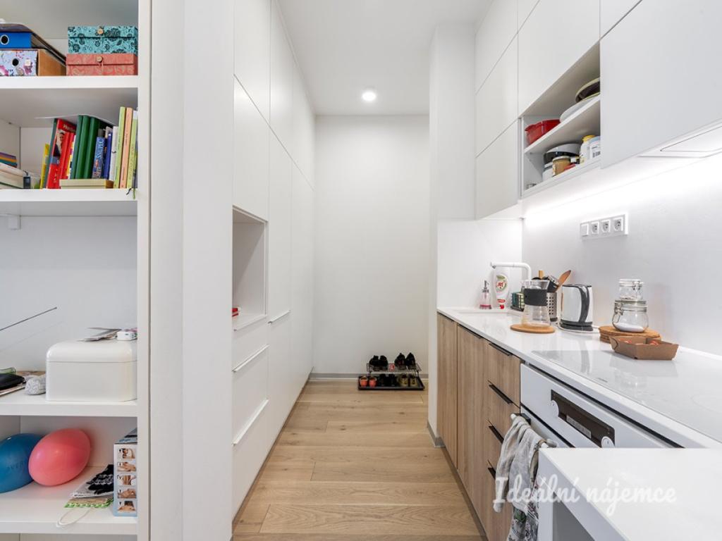 Pronájem bytu 2+kk 42 m2