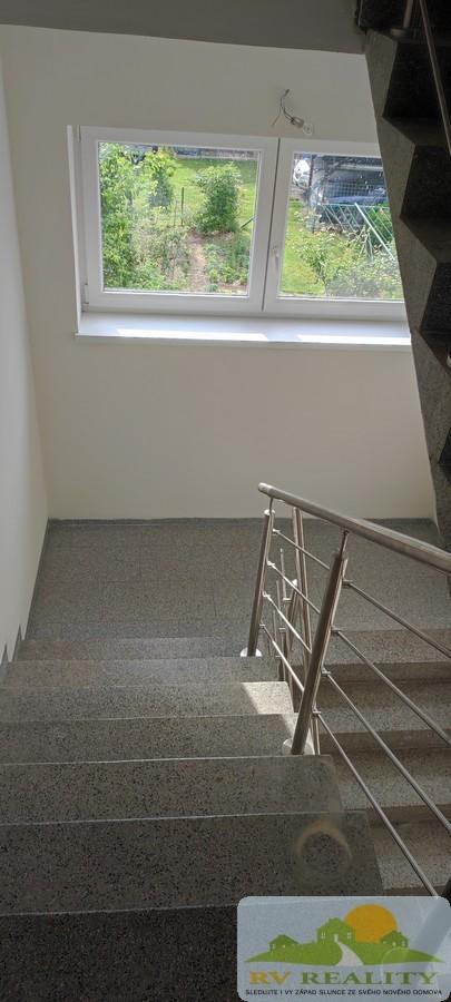 Pronájem bytu 1+kk 60 m2