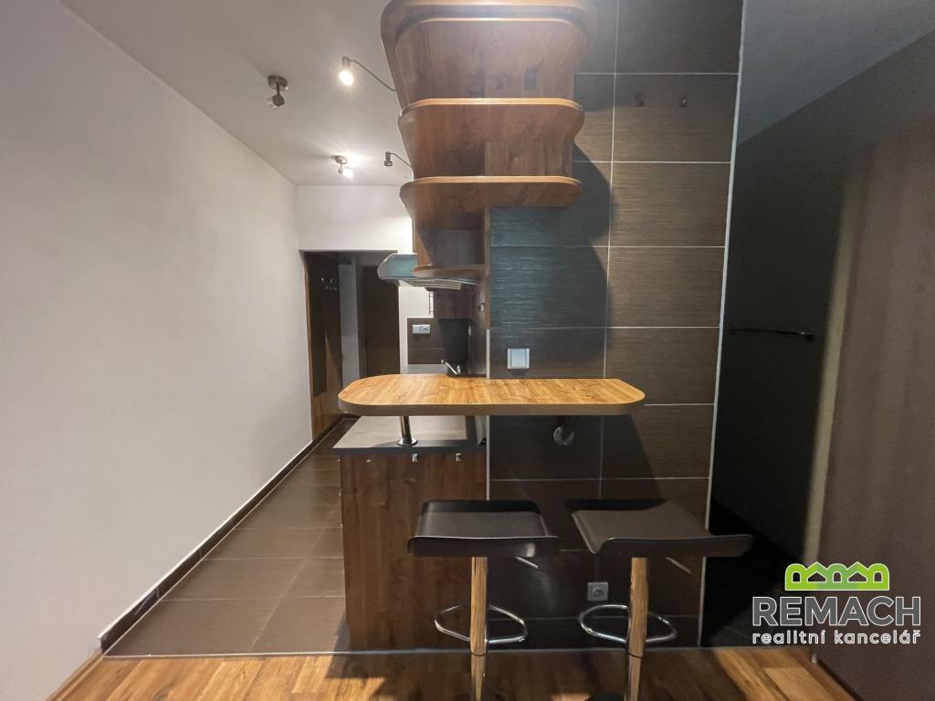 Pronájem bytu 1+kk 33 m2