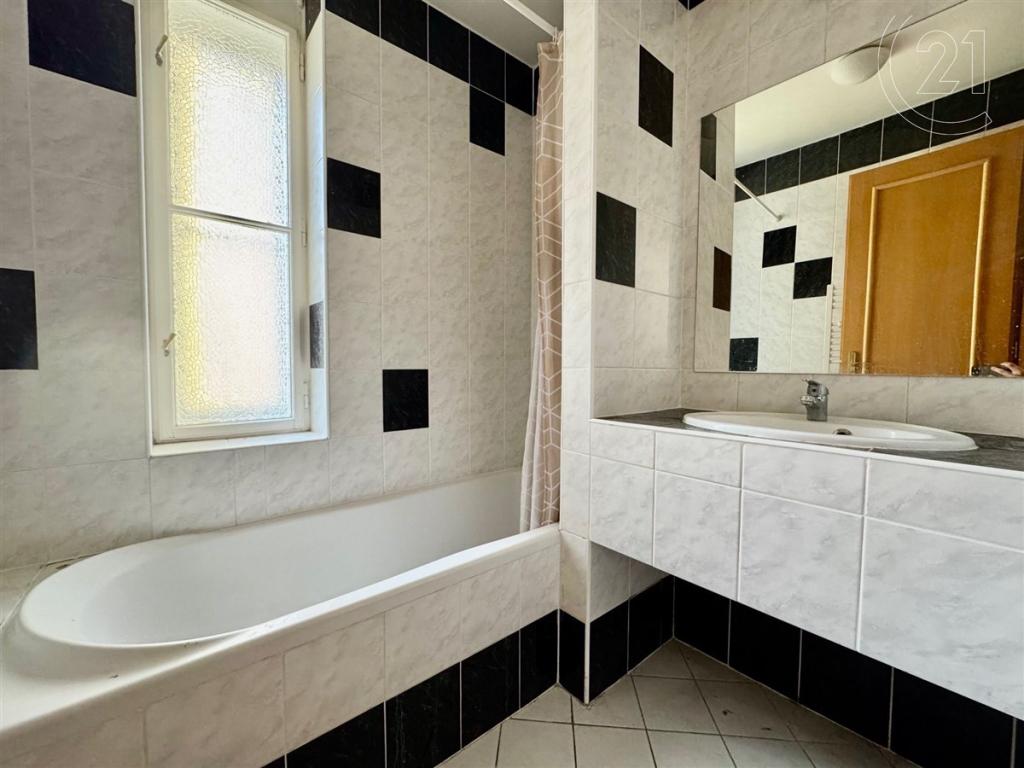 Pronájem bytu 2+kk 66 m2