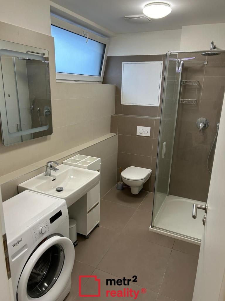 Pronájem bytu 1+kk 34 m2