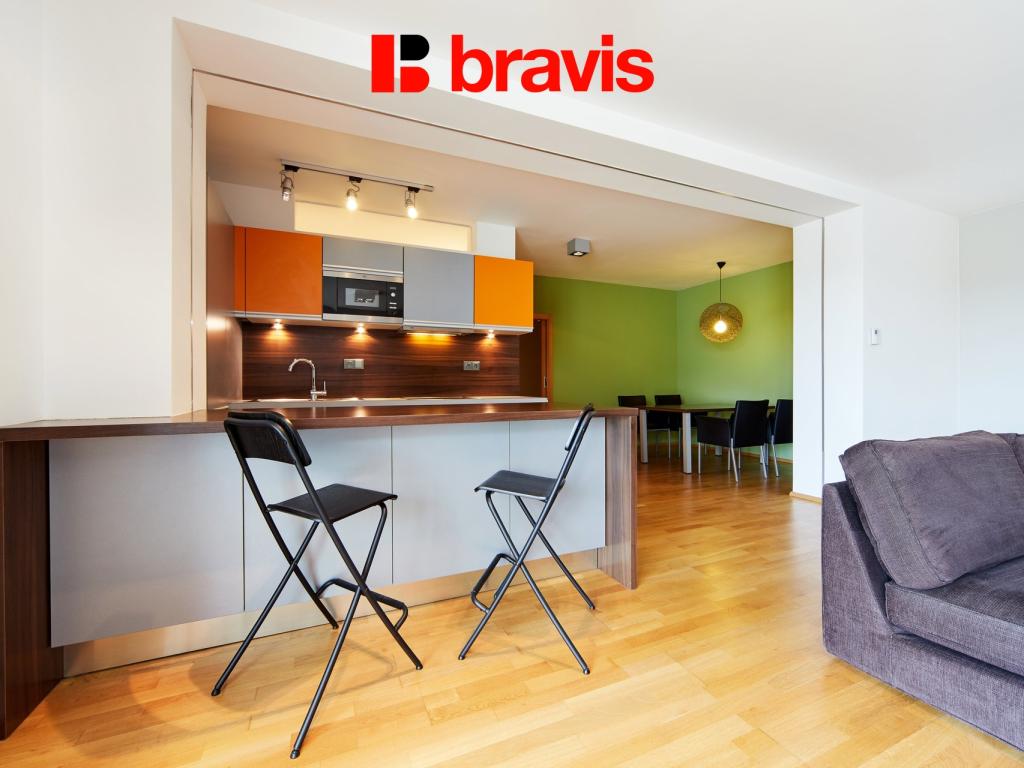 Pronájem bytu 2+kk 87 m² – pohled 6