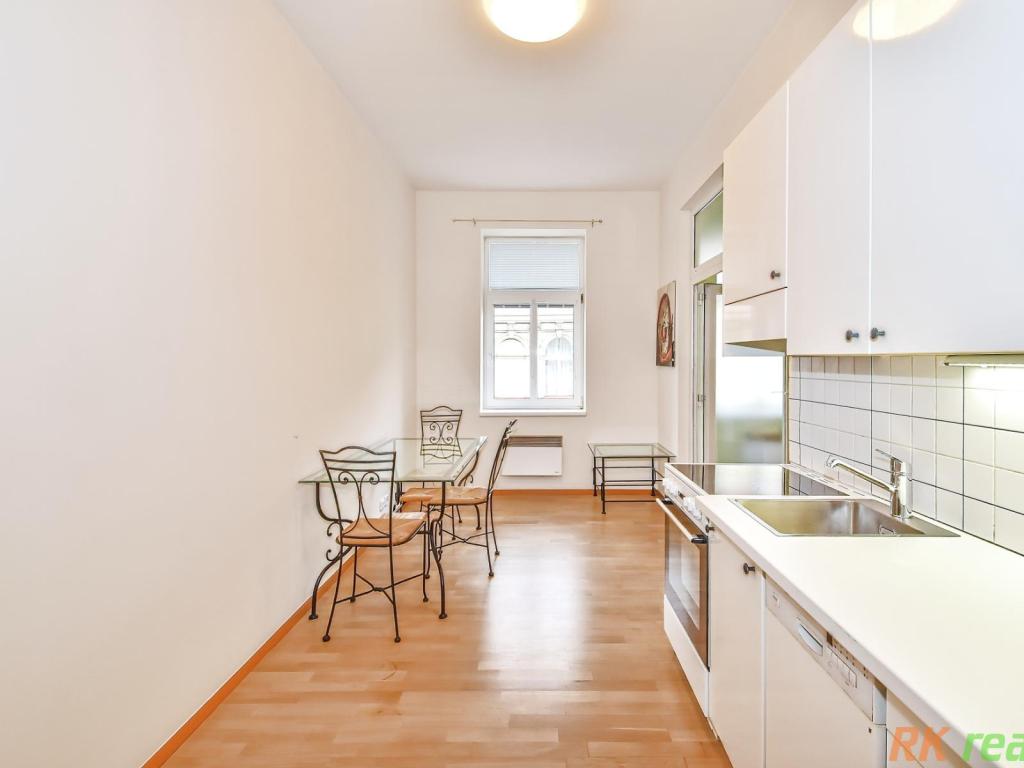 Pronájem bytu 1+1 33 m2, Praha – náhled fotky 5