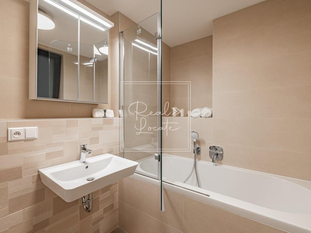 Pronájem bytu 1+kk 34 m2
